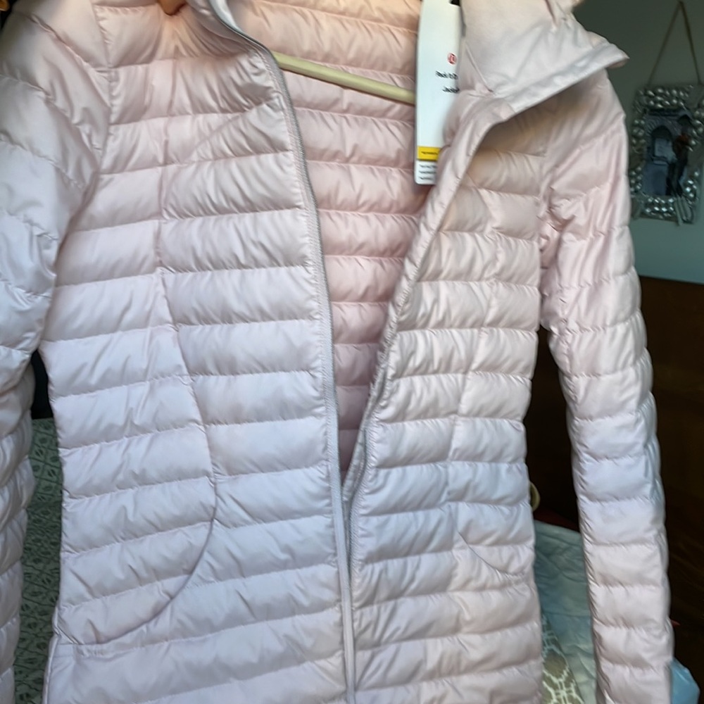 Lululemon pack it Down jacket